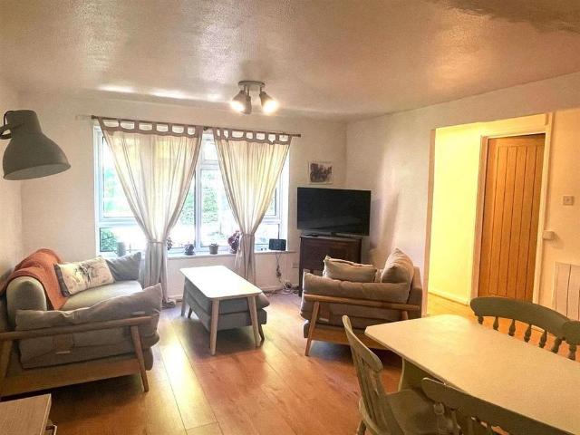 1 bedroom maisonette to rent