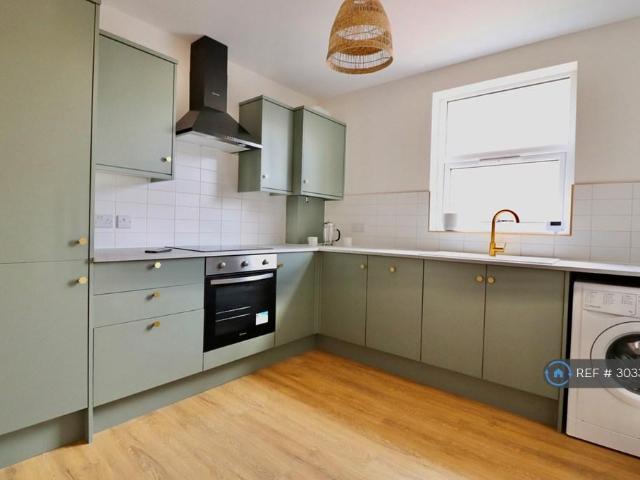 1 bedroom maisonette to rent