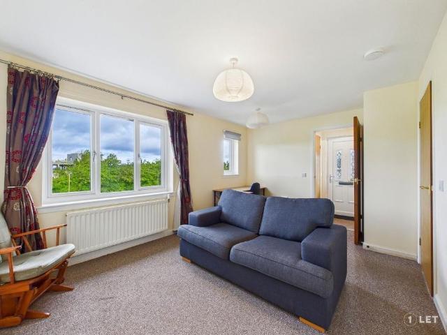1 bedroom maisonette to rent