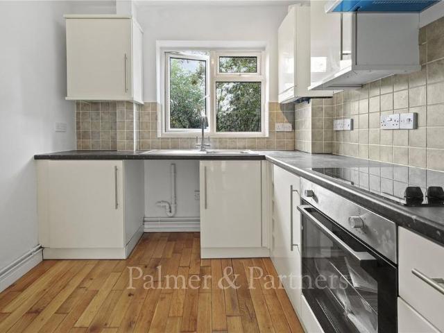 1 bedroom maisonette to rent