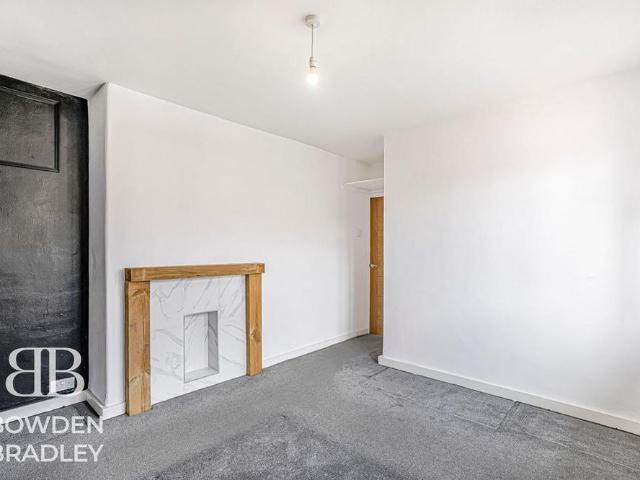 1 bedroom maisonette to rent