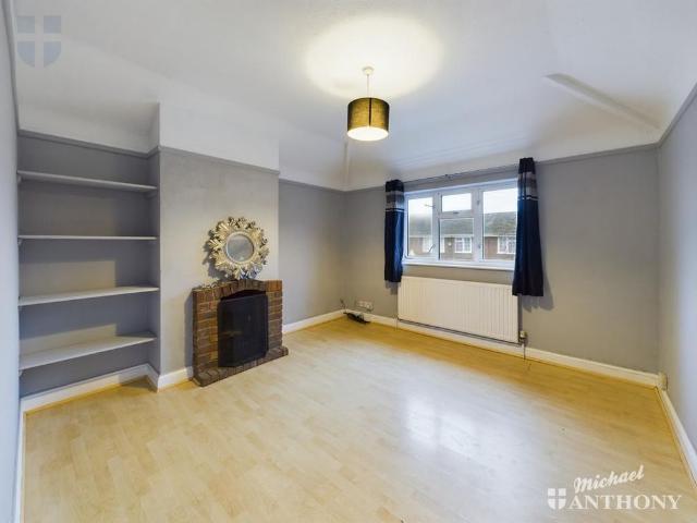 1 bedroom maisonette to rent