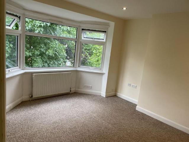 1 bedroom maisonette to rent