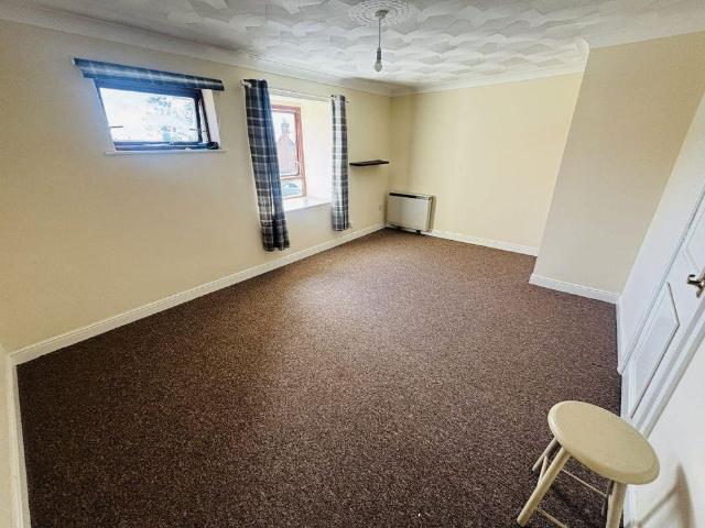 1 bedroom maisonette to rent