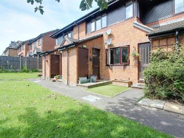 1 bedroom maisonette to rent