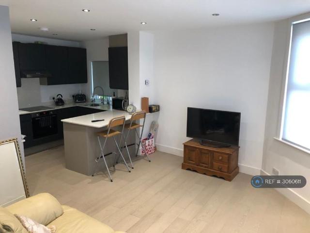 1 bedroom maisonette to rent