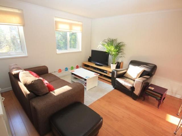 1 bedroom maisonette to rent