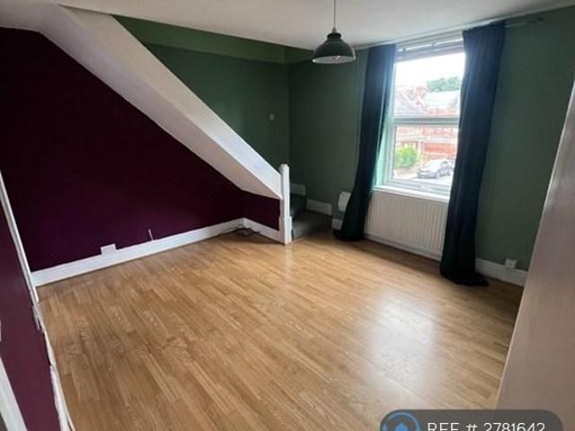 1 bedroom maisonette to rent