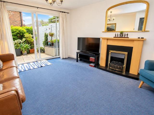 1 bedroom maisonette to rent