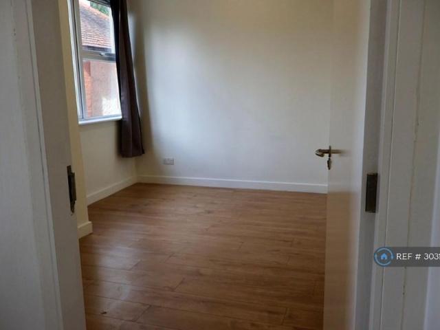 1 bedroom maisonette to rent