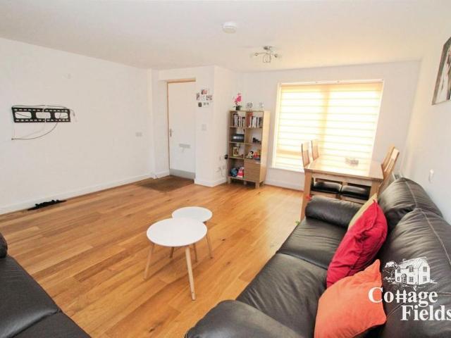 1 bedroom maisonette to rent