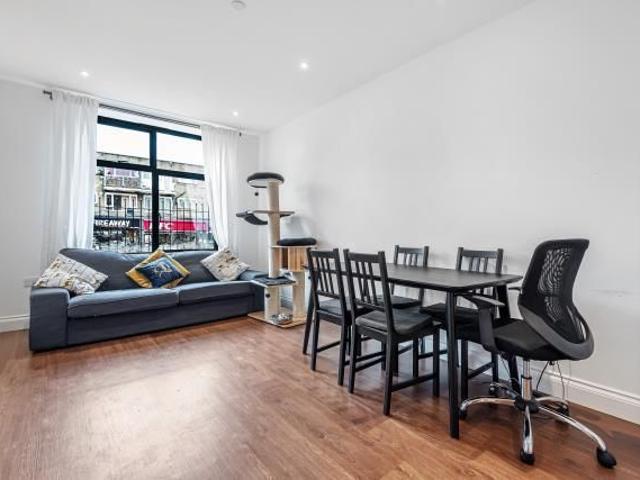 1 bedroom maisonette to rent