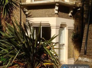 1 bedroom maisonette to rent