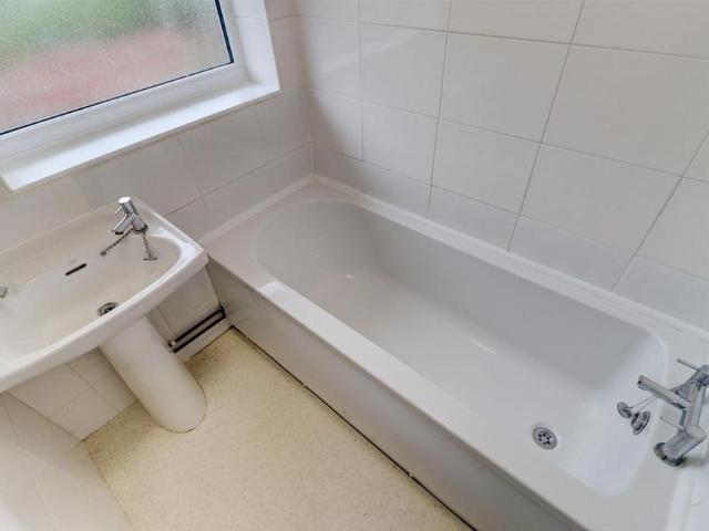 1 bedroom maisonette to rent
