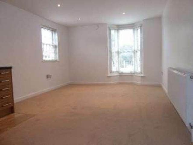 1 bedroom maisonette to rent