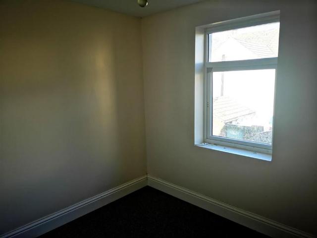 1 bedroom maisonette to rent
