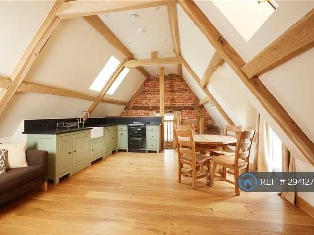 1 bedroom maisonette to rent