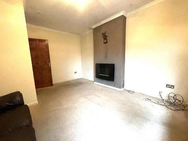 1 bedroom maisonette to rent