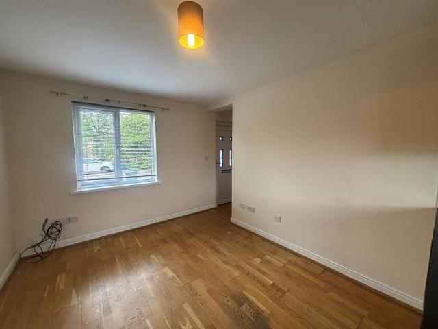 1 bedroom maisonette to rent
