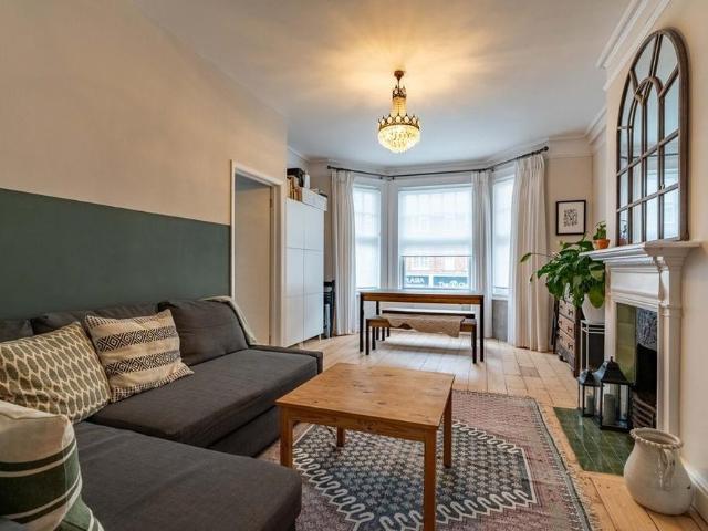 1 bedroom maisonette to rent