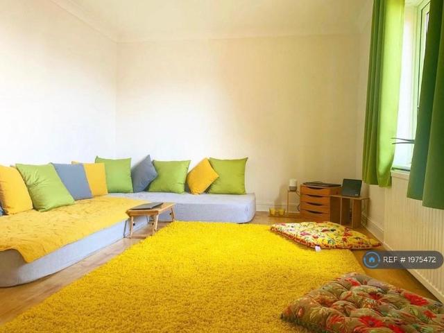 1 bedroom maisonette to rent