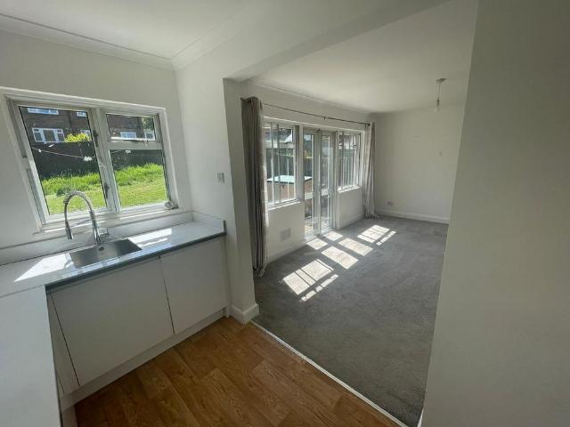 1 bedroom maisonette to rent