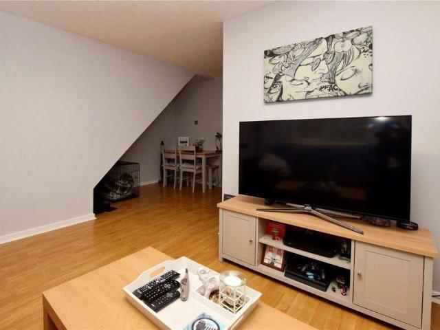 1 bedroom maisonette to rent