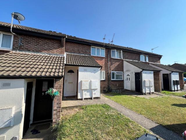 1 bedroom maisonette to rent