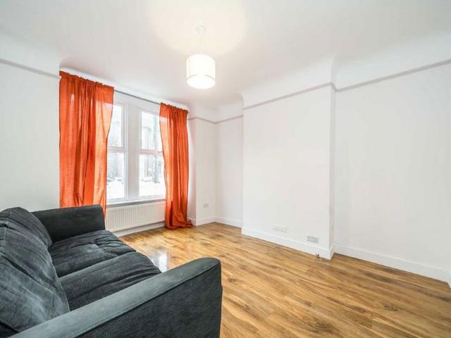 1 bedroom maisonette to rent