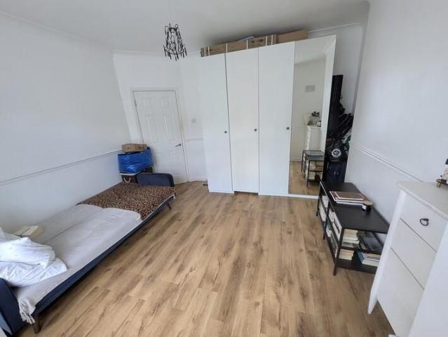 1 bedroom maisonette to rent