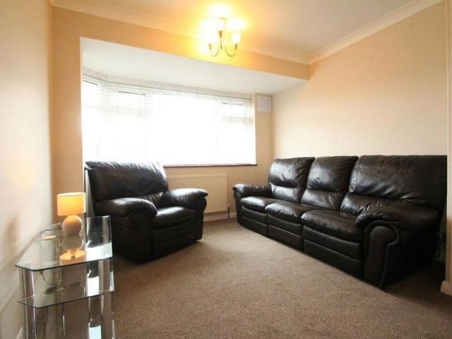 1 bedroom maisonette to rent