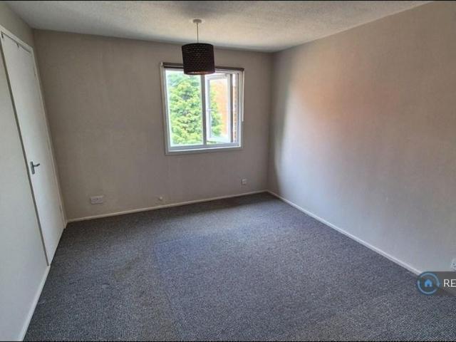 1 bedroom maisonette to rent