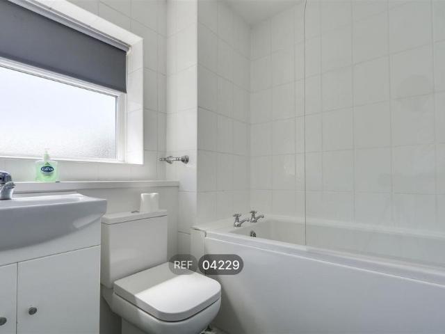 1 bedroom maisonette to rent