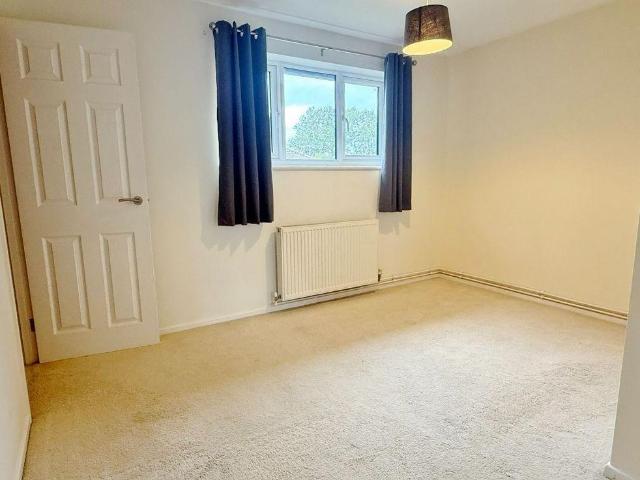 1 bedroom maisonette to rent