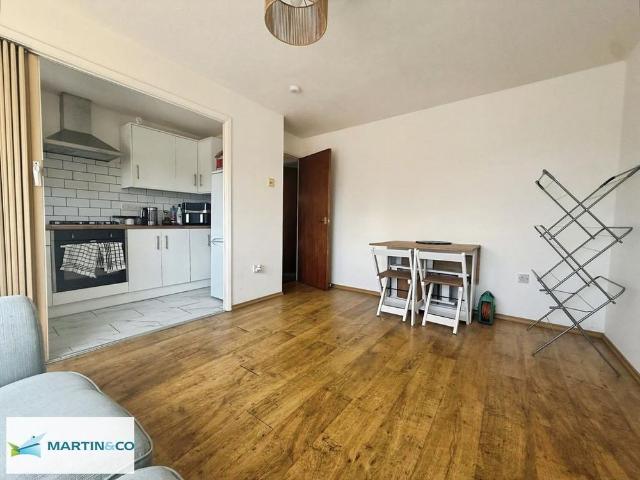 1 bedroom maisonette to rent