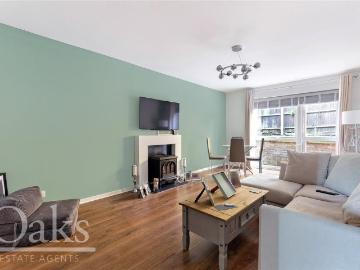 1 bedroom maisonette to rent