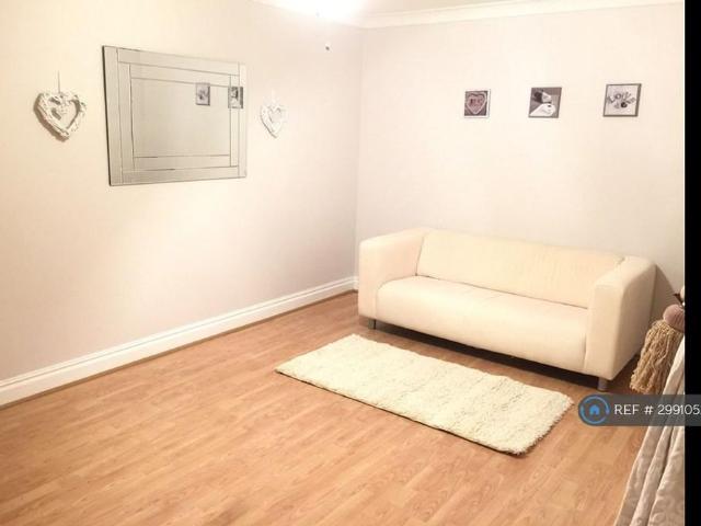 1 bedroom maisonette to rent
