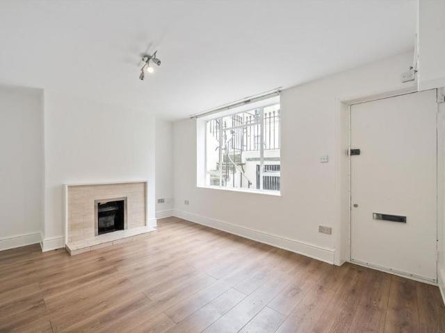 1 bedroom maisonette to rent