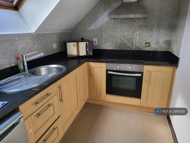 1 bedroom maisonette to rent