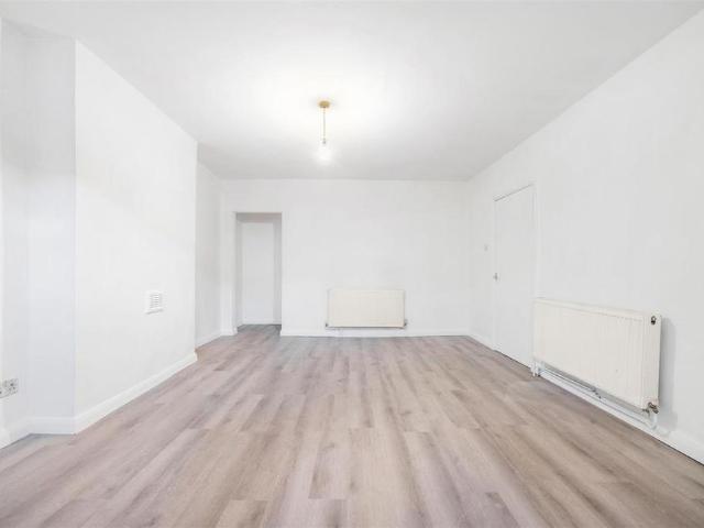 1 bedroom maisonette to rent