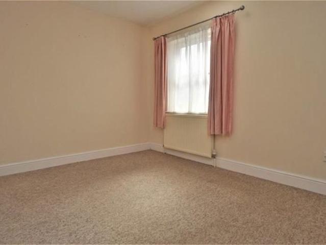 1 bedroom maisonette to rent