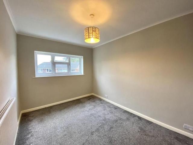 1 bedroom maisonette to rent