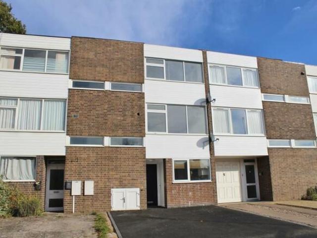 1 bedroom maisonette for sale