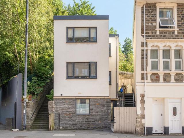1 bedroom maisonette for sale