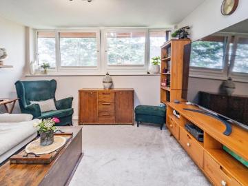 1 bedroom maisonette for sale