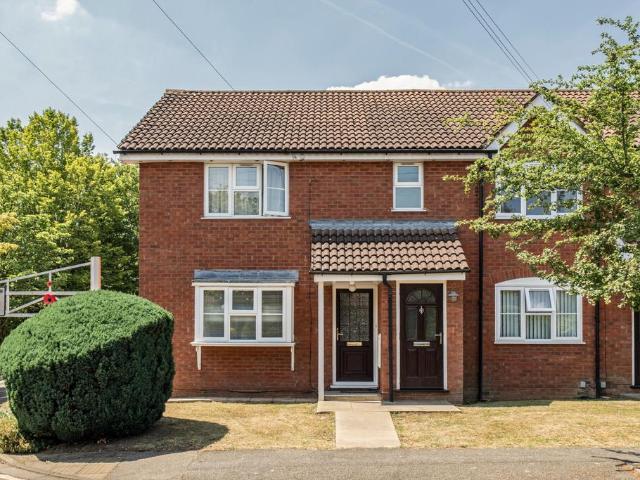 1 bedroom maisonette for sale
