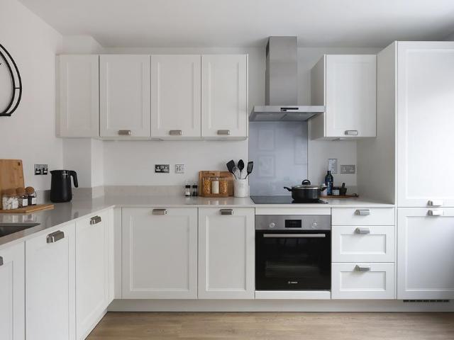 1 bedroom maisonette for sale
