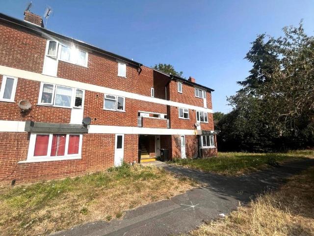 1 bedroom maisonette for sale