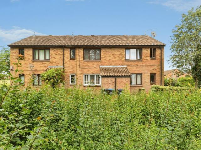 1 bedroom maisonette for sale