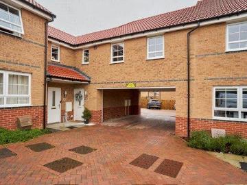 1 bedroom maisonette for sale
